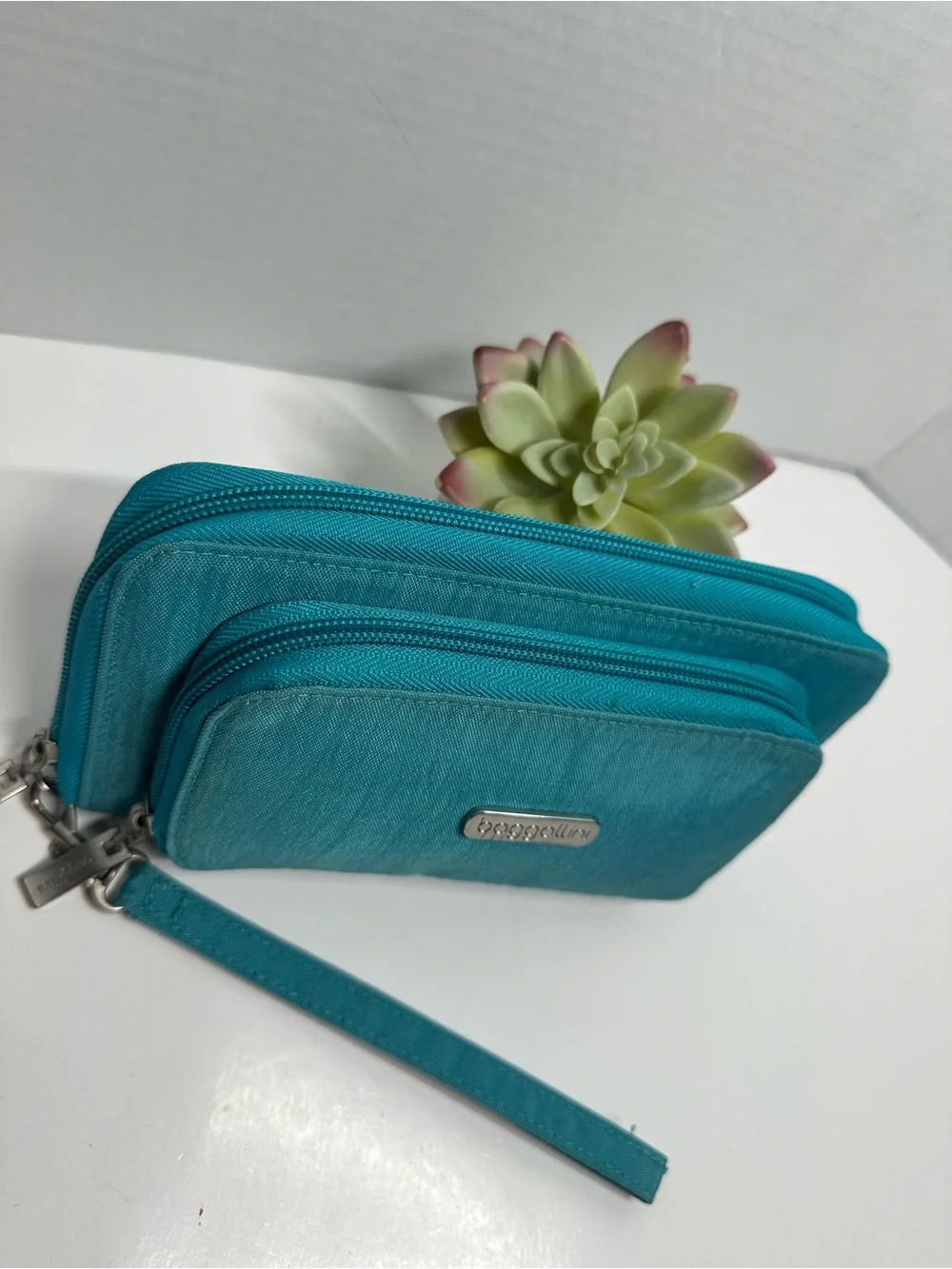 Teal Wristlet Organizer - Compact Women's wallet